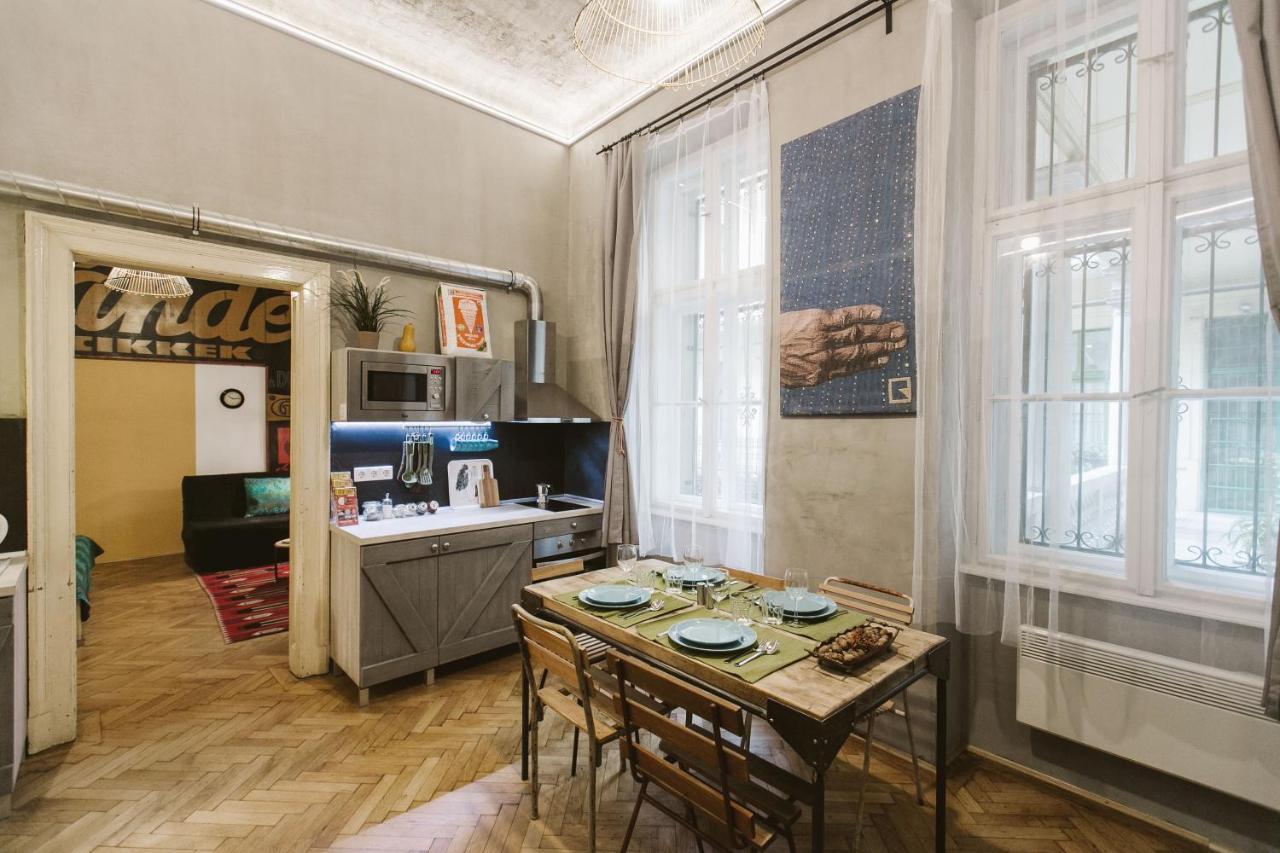 The Art Of Home Budapest Exterior photo